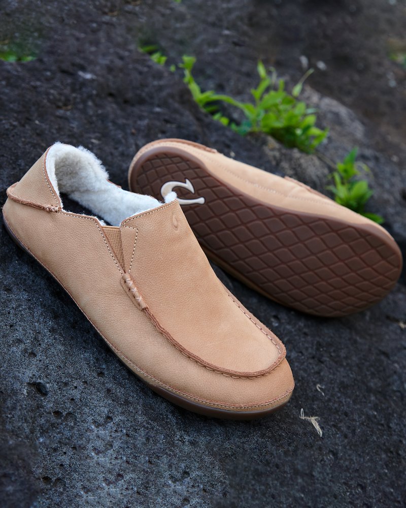 OluKai® Kipuka Hulu Slippers