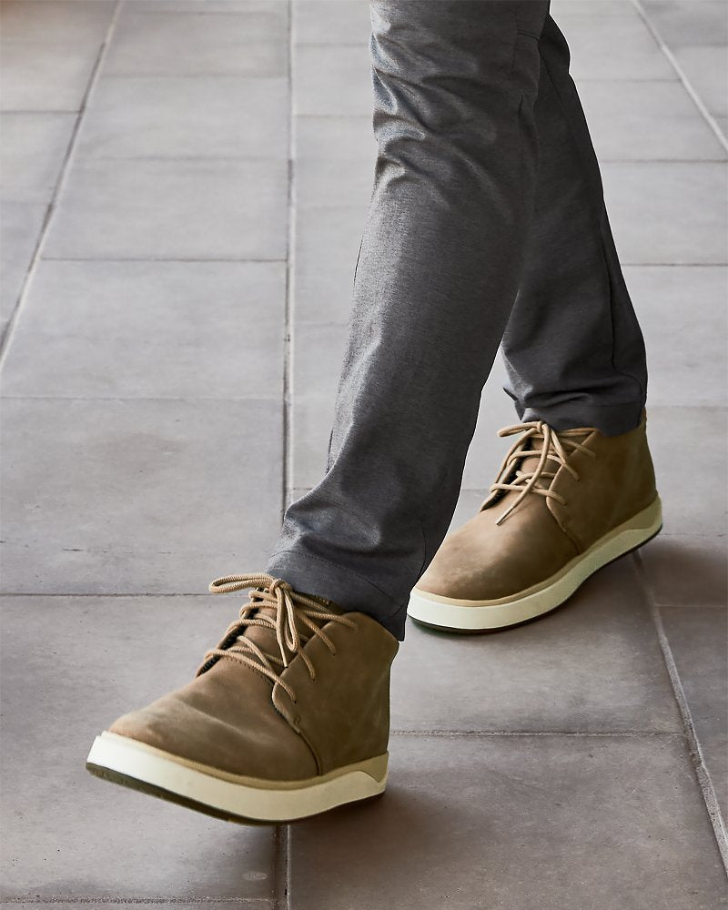 OluKai® Papaku 'Ili Chukka Boots