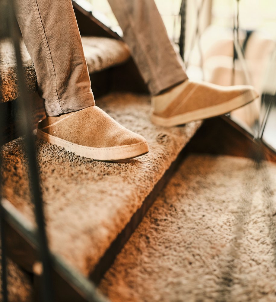 OluKai® Hāmani Hulu Felt Mules