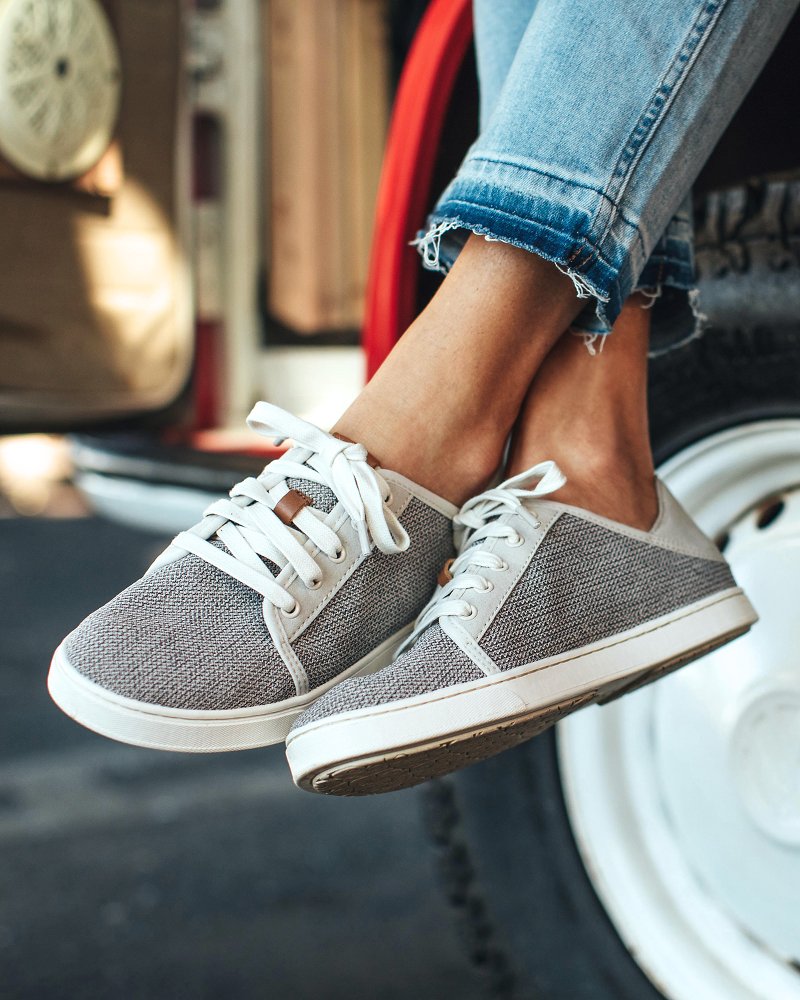 OluKai® Pehuea Lī Sneakers