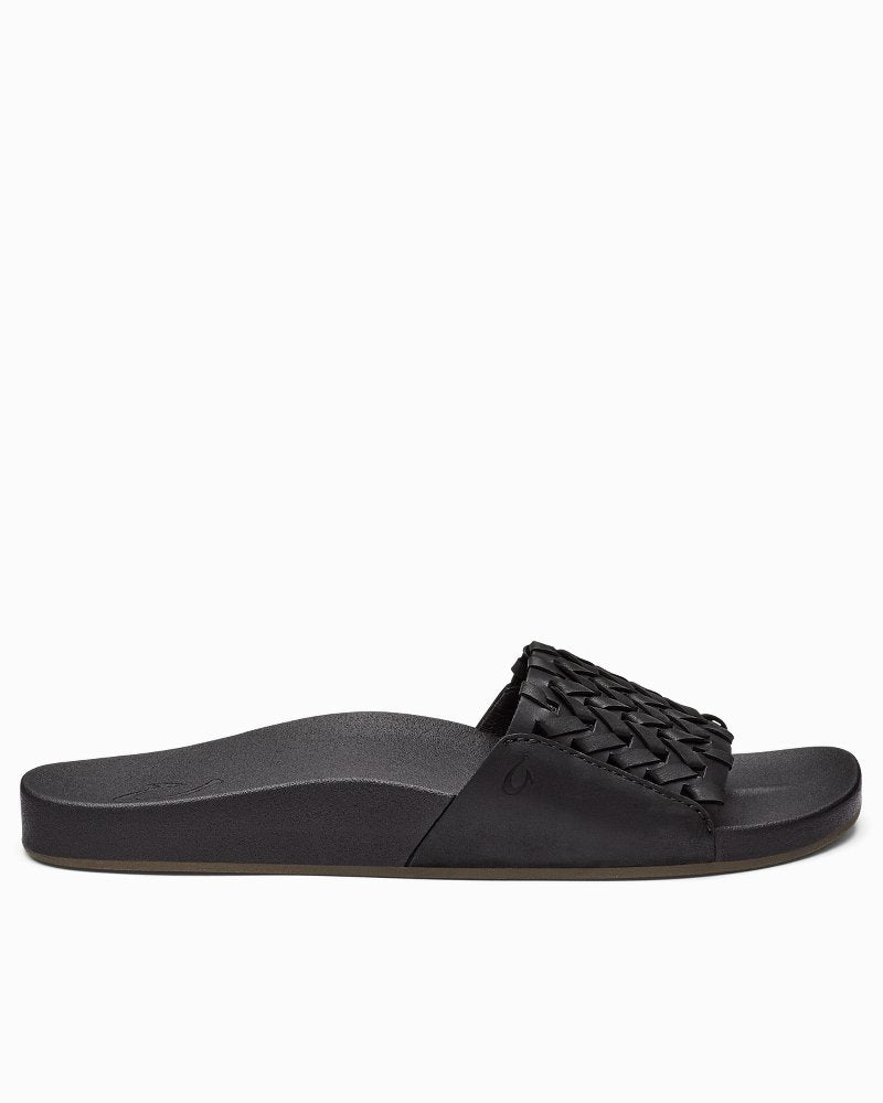 OluKai® Kāmola Sandals