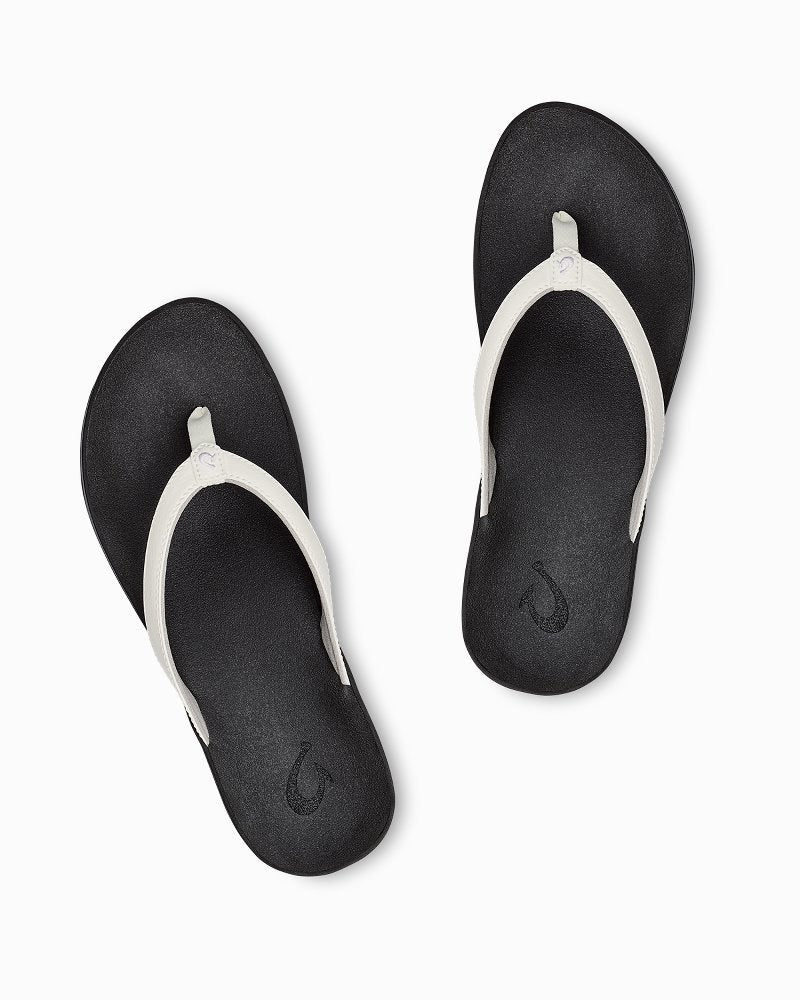 OluKai® Puawe Sandals