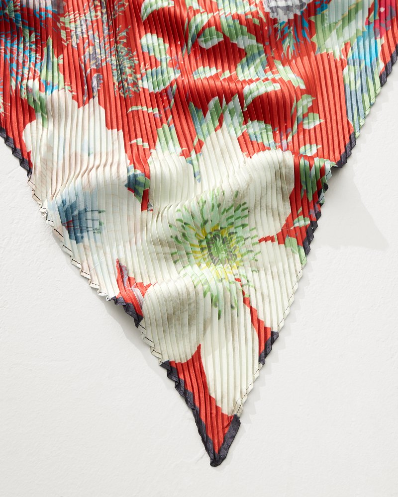 Amaryllis Pleated Diamond Scarf