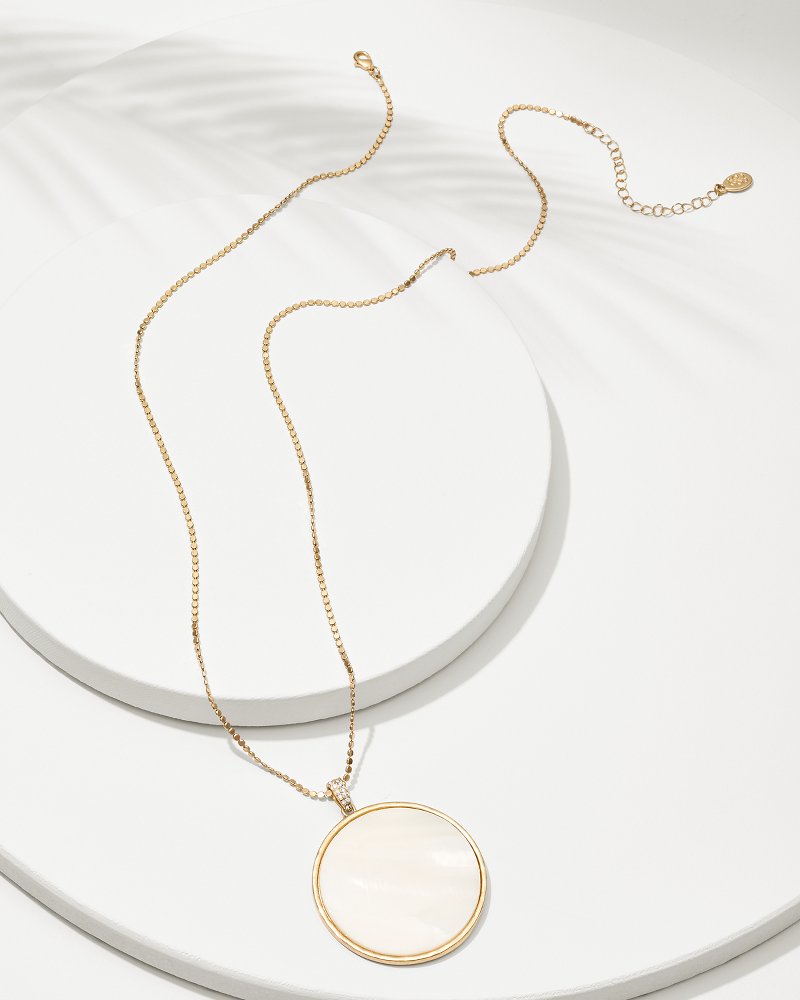Madeira Shell Pendant Necklace