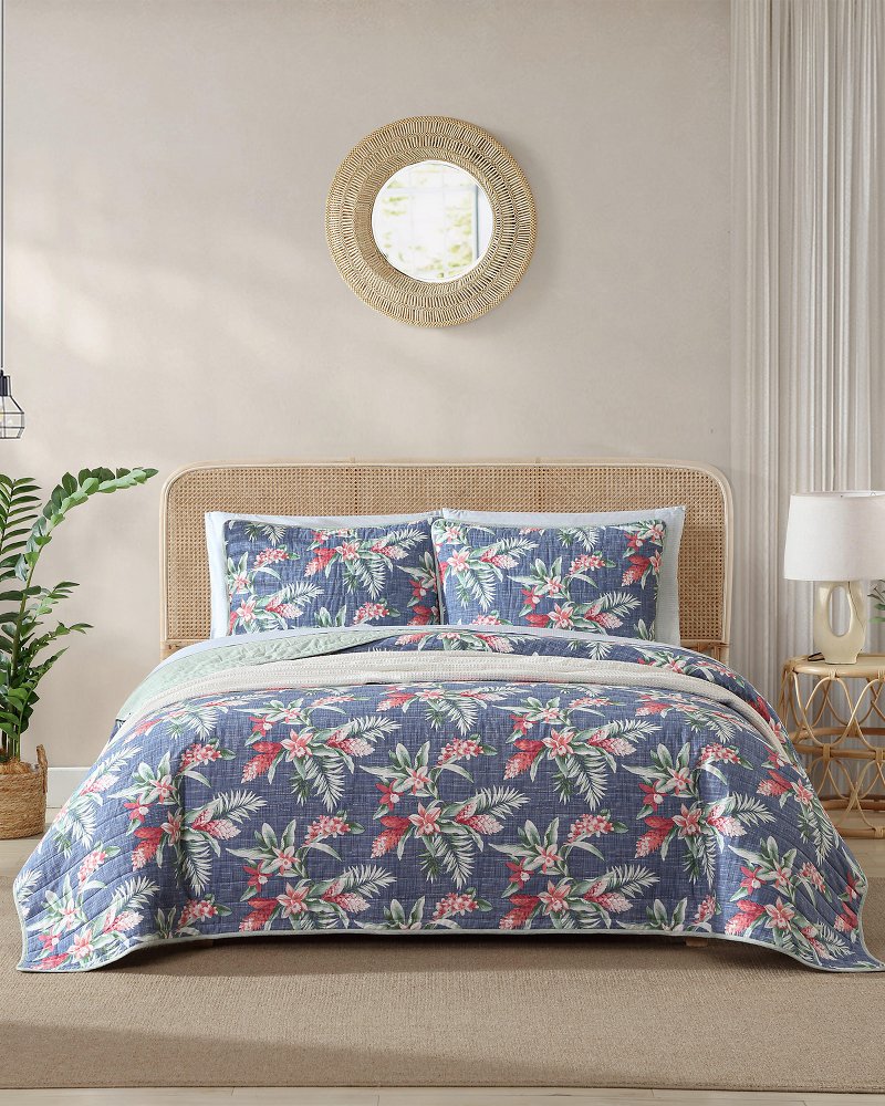 Floral Enchantment Reversible 3-Piece Full/Queen Quilt Set