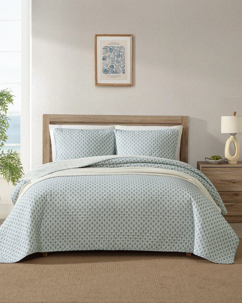 Coastal Batik 3-Piece Full/Queen Quilt Set