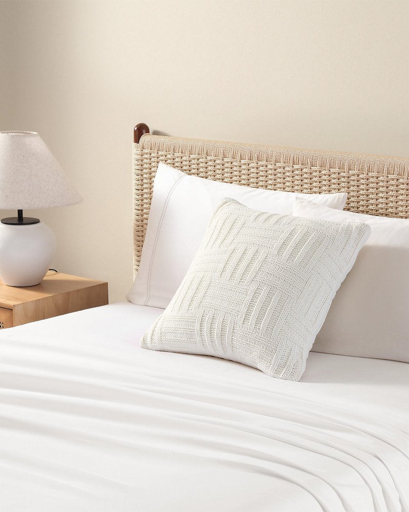 Chain Basket Decorative Pillow