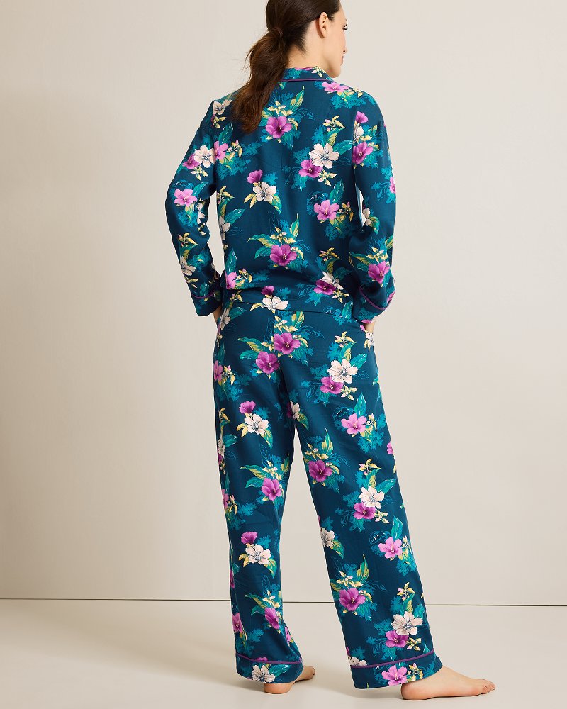 Woven Sateen Long Sleeve & Pants Pajama Set